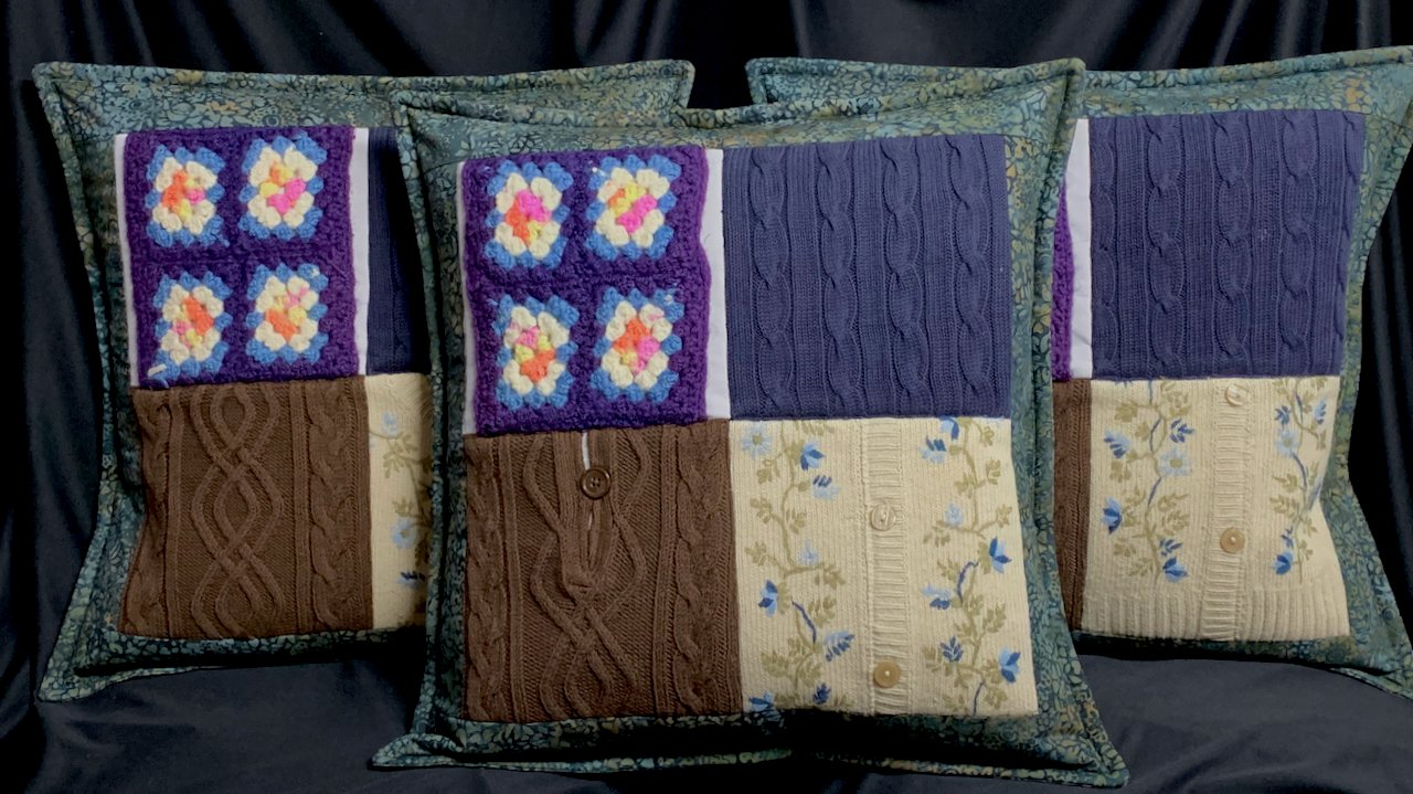 Pillows%20 %2021%20of%2022.jpeg